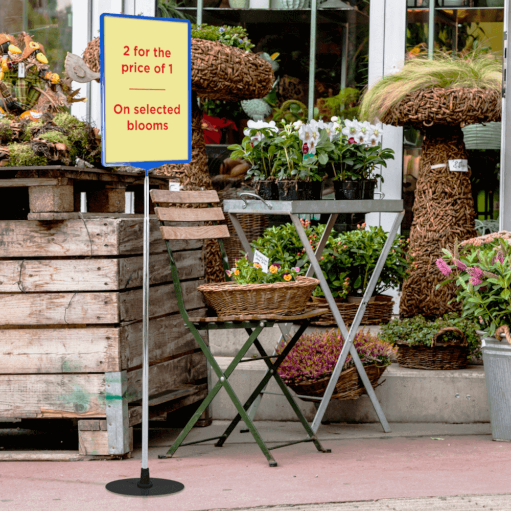 Large Showcard Stand